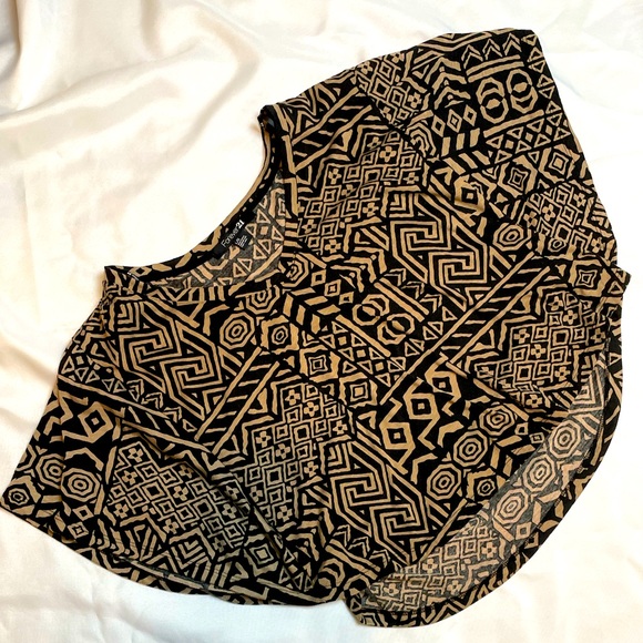 💥2/$20💥Vintage F21 Butterfly African Print Mudcloth Boho Festival Crop Top - Picture 5 of 5